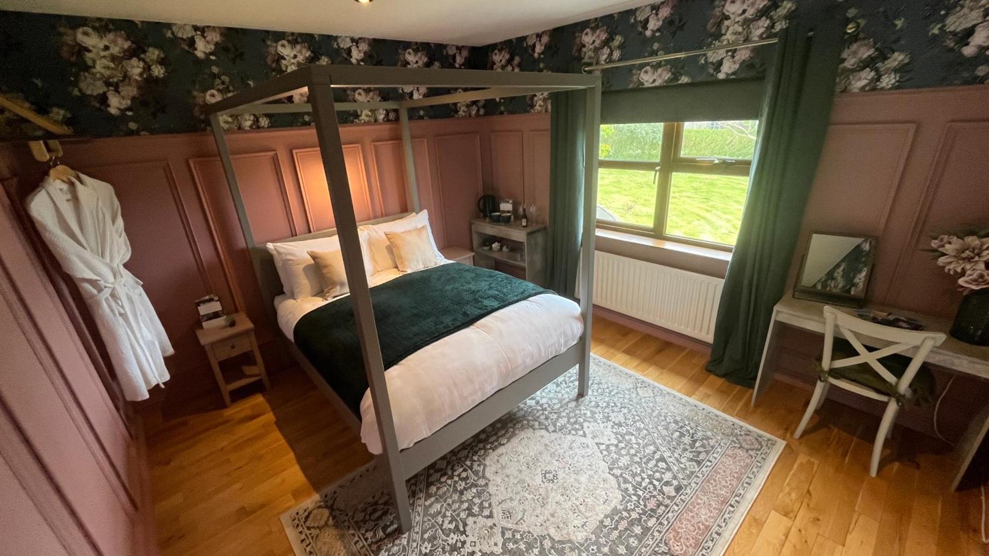 Carnbore House Bnb 布什米尔斯 外观 照片